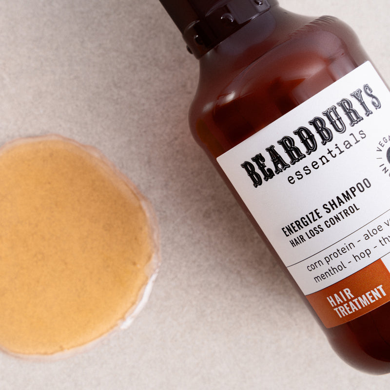 Beardburys Essential Energize Shampoo, Energizuojantis ir Plaukus Stiprinantis Šampūnas, veganiškas šampūnas, šampūnas vyrams, vyriškas šampūnas, šampūnas storiems plaukams, šampūnas žiliems plaukams, šampūnas nuo pleiskanų