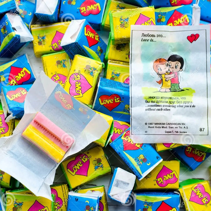 LOVE IS Coconut & Pineapple Flavored Bubble Gum 1 BOX 4,2g x 100pcs, Sweet Gift