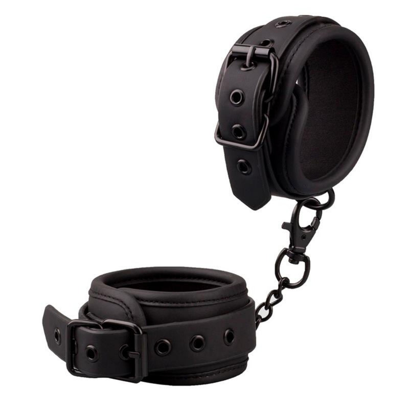 BDSM Veganiškos odos Antrankiai sekso žaidimams - IntoYou BLACK SHADOW Ankle Cuffs