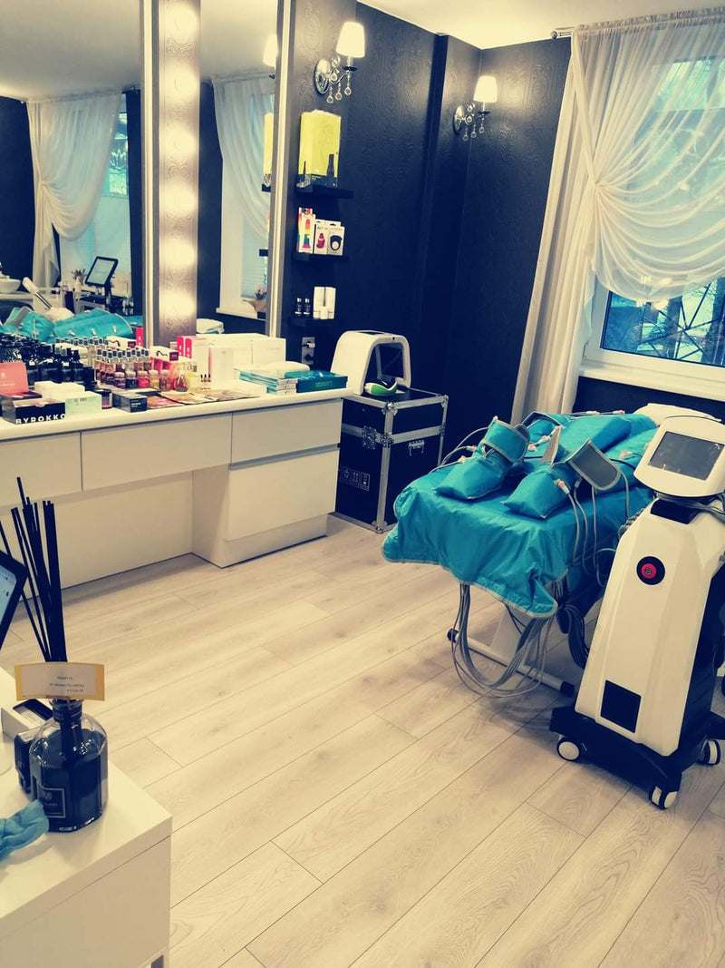 Grožio salonas Šilutėje - AurelijosSPA | Veido ir kūno procedūros, HydraFacial veido valymas, Limfodrenažinis masažas ir Dovanų kuponai