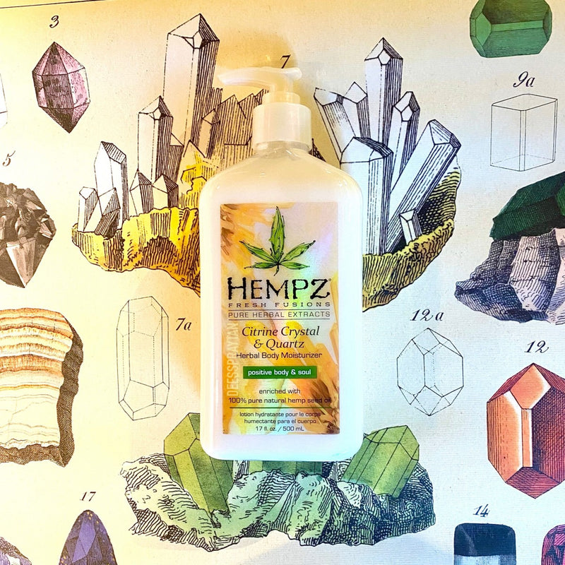 Hempz Citrine Kristalų ir Kvarco Drėkinantis Kūno Kremas su Kanapių aliejumi drėkina ir maitina sausą odą, išlaiko įdegį ilgiau - Citrine Crystal & Quartz Herbal Body Moisturizer Lotion & Tan Extender