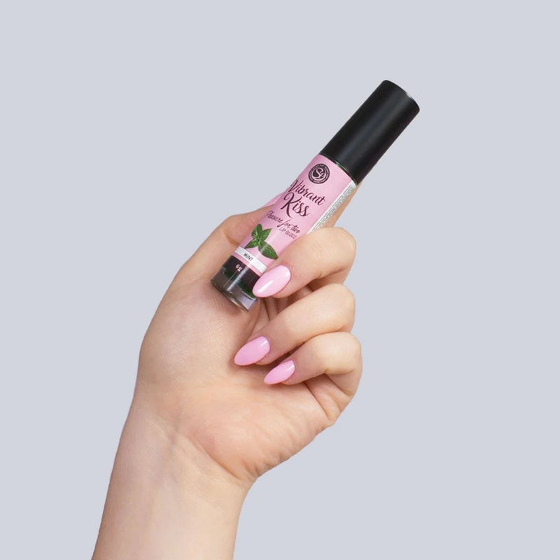 Mėtų Skonio Vibruojantis Lūpų Blizgis - Secret Play Vibrating Lip Gloss, oraliniam seksui ir aistringiems bučiniams